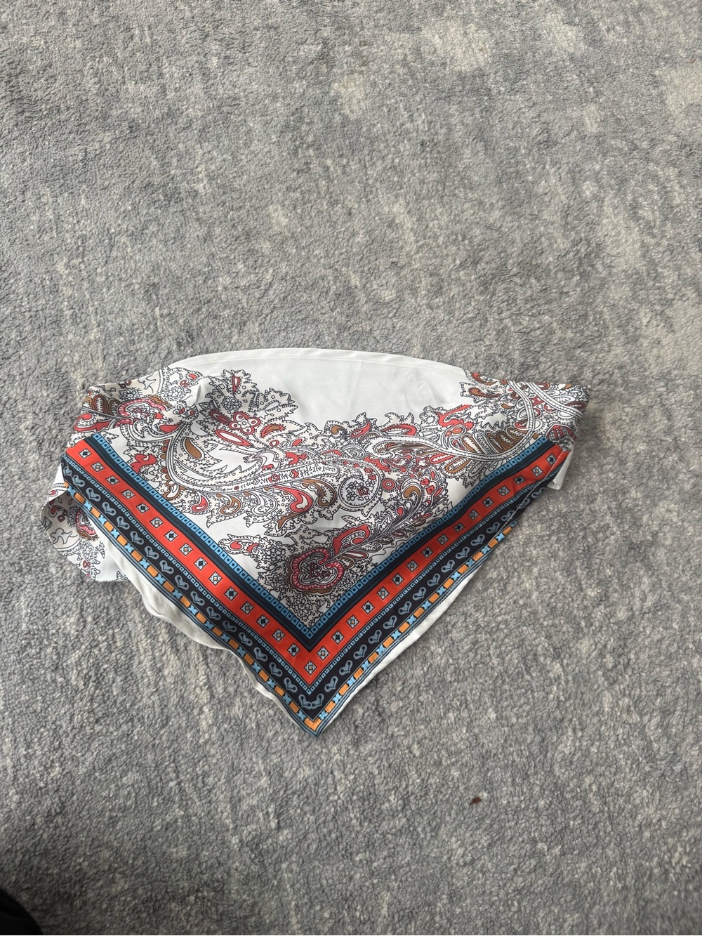 Women’s Top - Picture 2 of 2